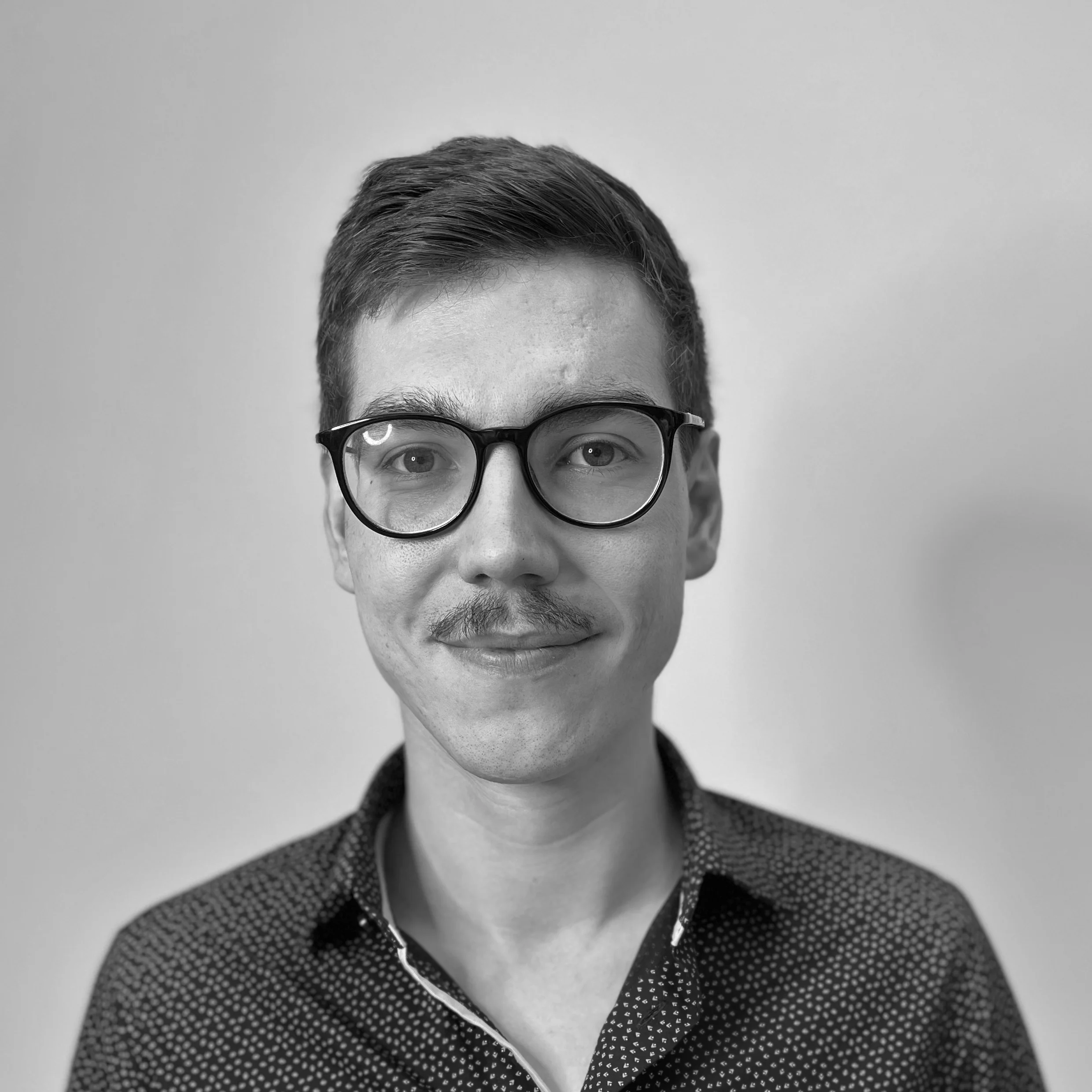thumbnail employee